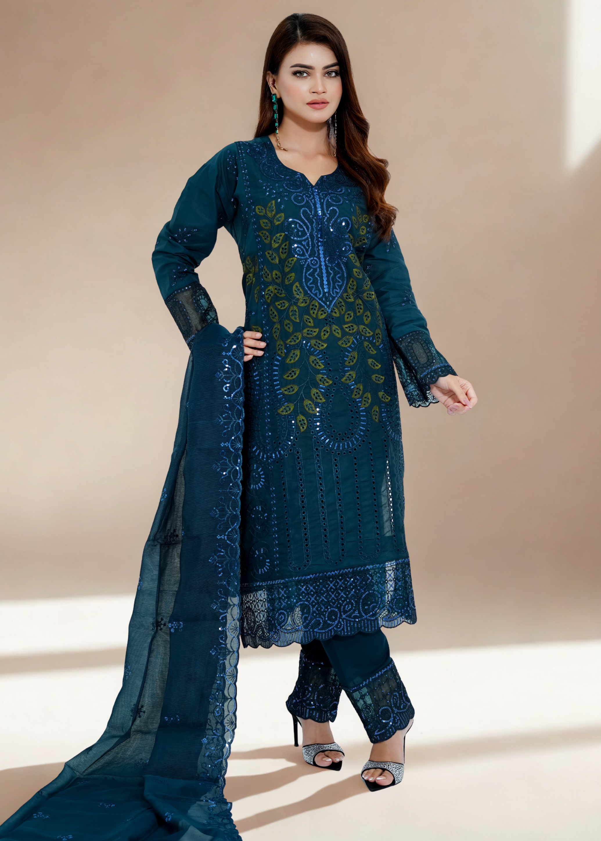 Enchant - Women’s Embroidery 3-Piece Suit